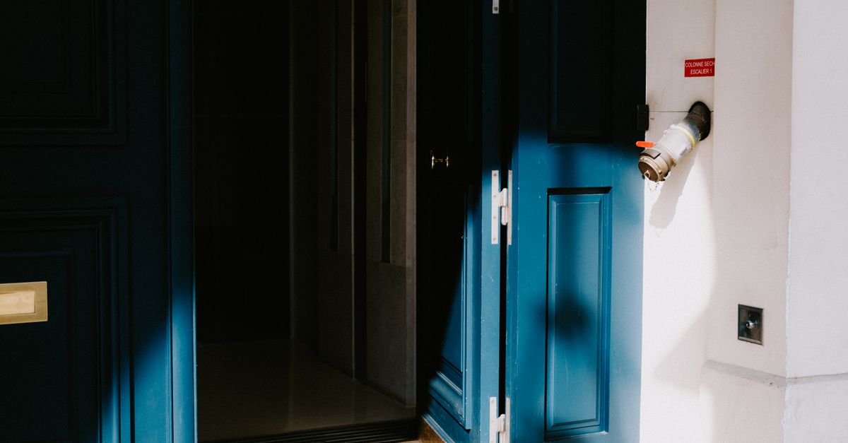 Storefront Door Hardware — Cliffside Park Locksmith