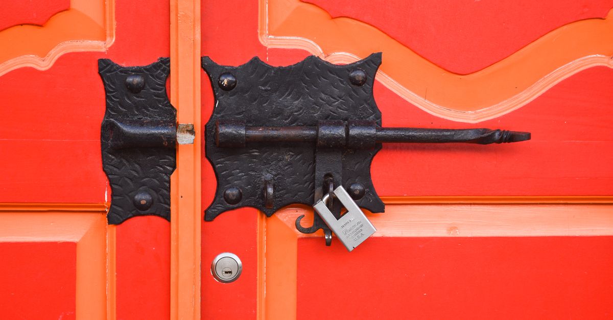 front door lock key — Cliffside Park Locksmith