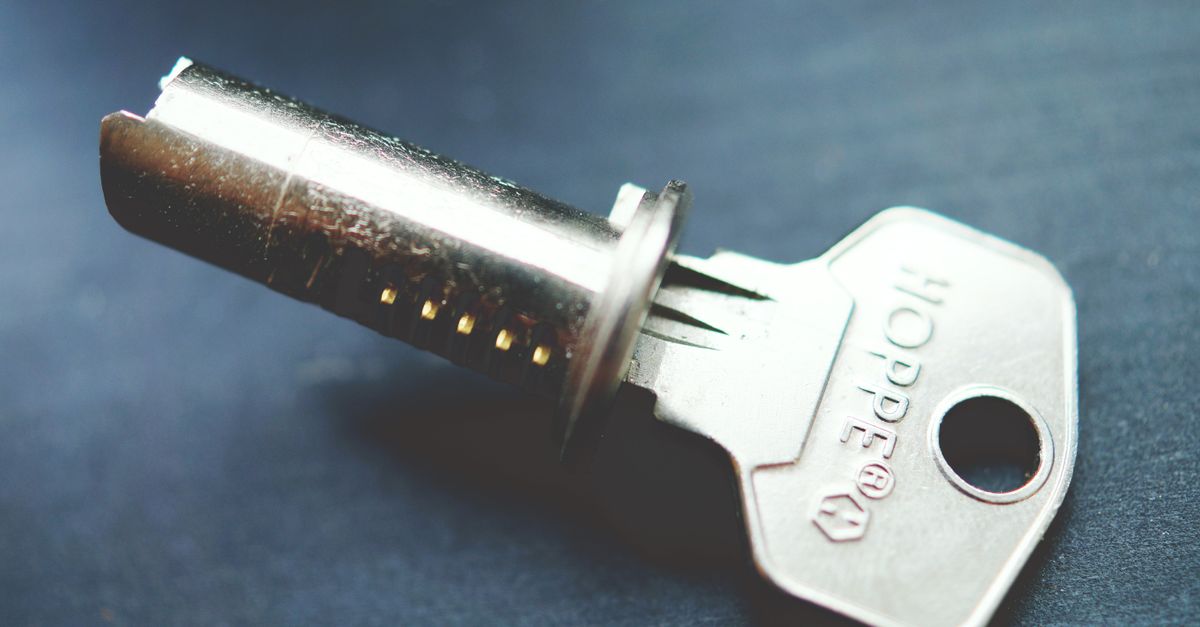 What Happens During a House & Apartment Lockout — and Why Technique Matters — Cliffside Park Locksmith